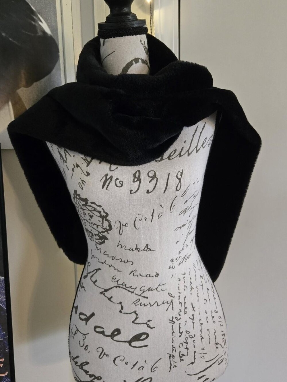 Laundry By Design Black Faux Fur Scarf